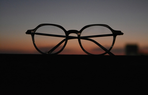 pair of classes symbolizing visibility